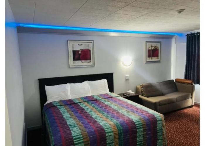 Lively Inn & Suites