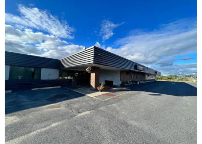 Lively Inn & Suites