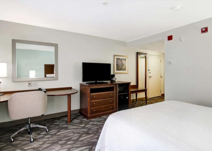 Hampton Inn & Suites Saint John