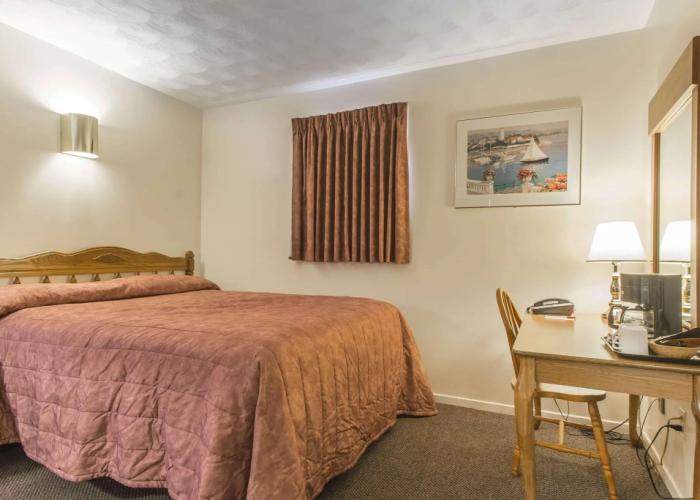 Econo Lodge & Suites Saint John