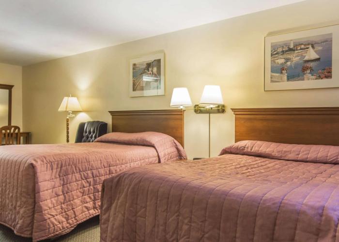 Econo Lodge & Suites Saint John