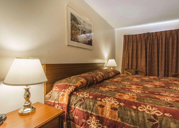 Econo Lodge & Suites Saint John
