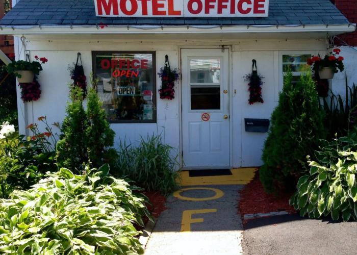 Hillside Motel