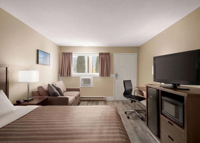 Travelodge by Wyndham Salmon Arm