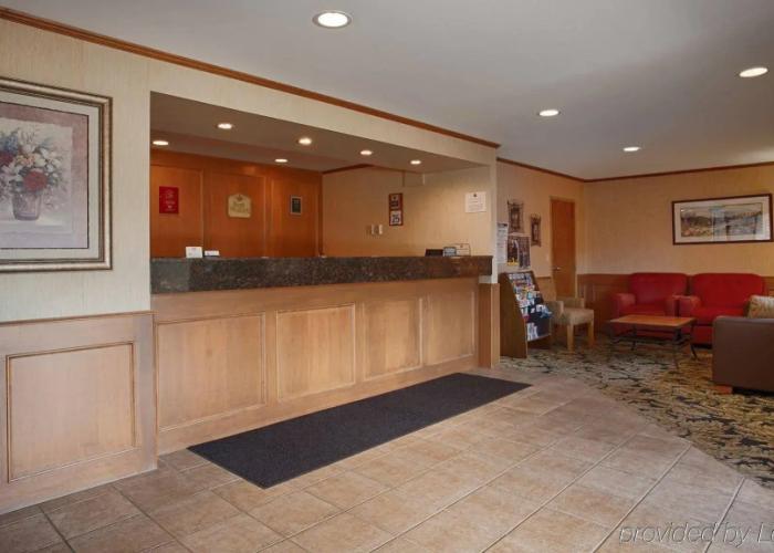 SureStay Plus Hotel By Best Western Salmon Arm