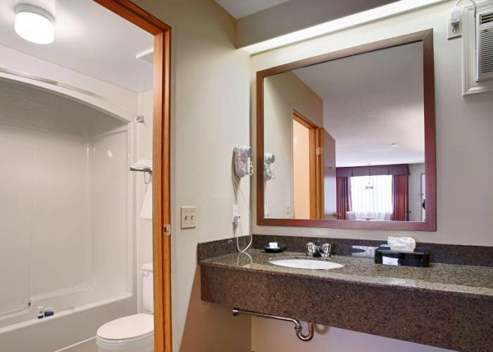 SureStay Plus Hotel By Best Western Salmon Arm
