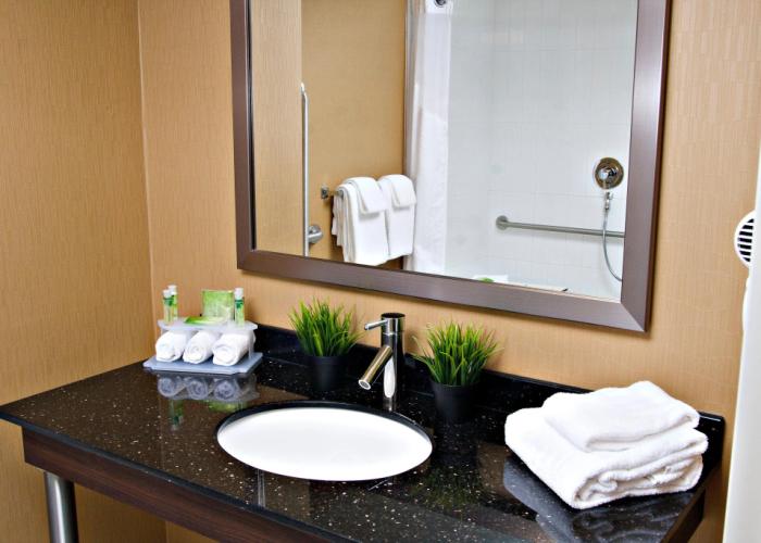 Holiday Inn Express Pembroke by IHG