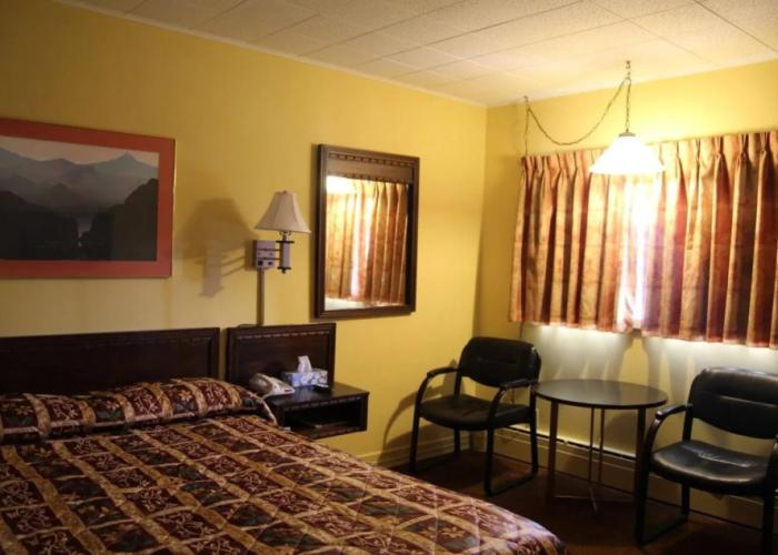 Hillside Inn Pembroke