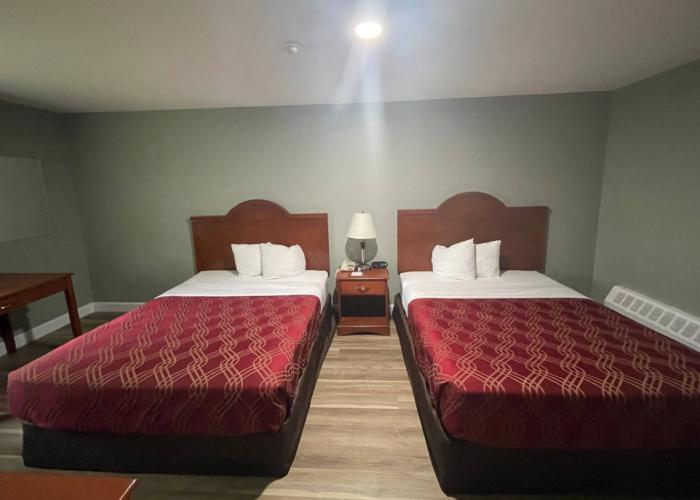 Super 8 by Wyndham Pembroke