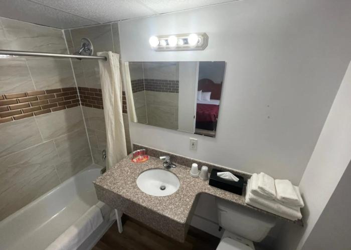 Super 8 by Wyndham Pembroke