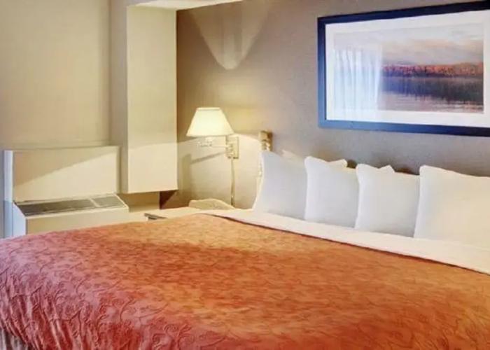 Thompson's Best Value Inn & Suites