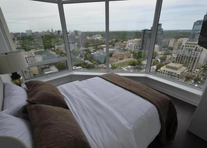 Altitude Suites on Yonge