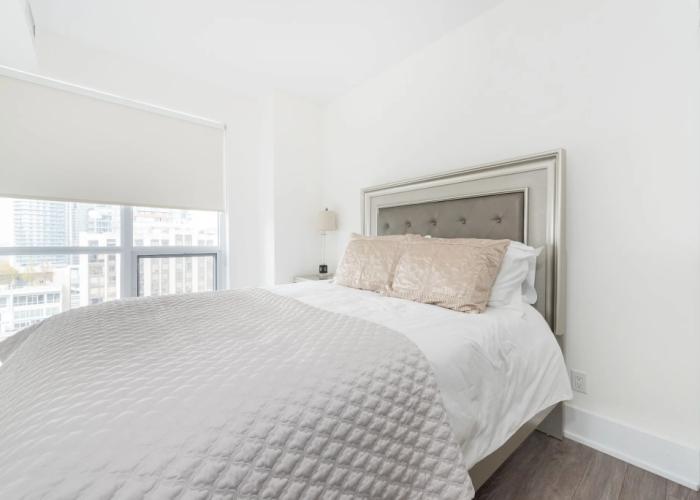 Grand Royal Condos - CN Tower