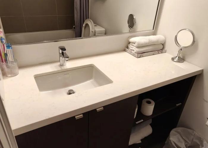 Amazing Suites In Yorkville