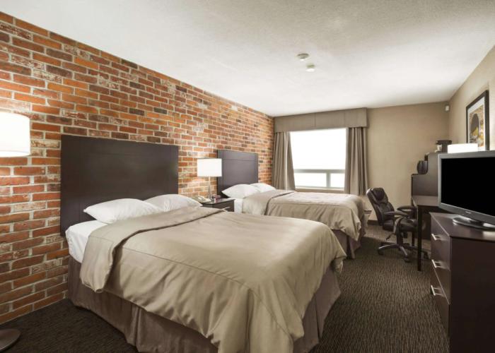 Super 8 by Wyndham Timmins ON