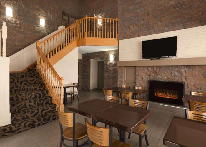 Super 8 by Wyndham Timmins ON