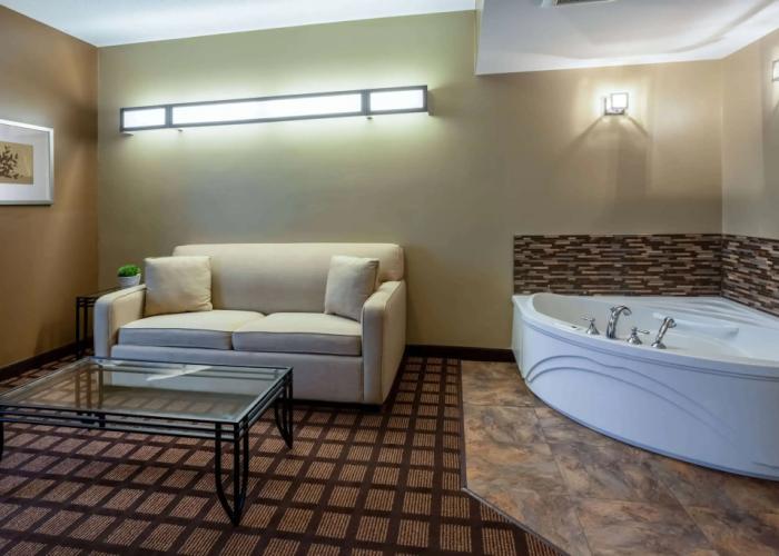 Microtel Inn & Suites by Wyndham Timmins