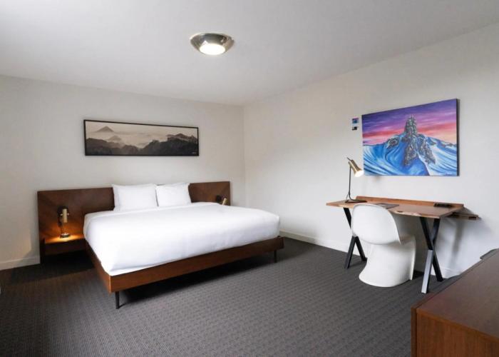 Adara Hotel