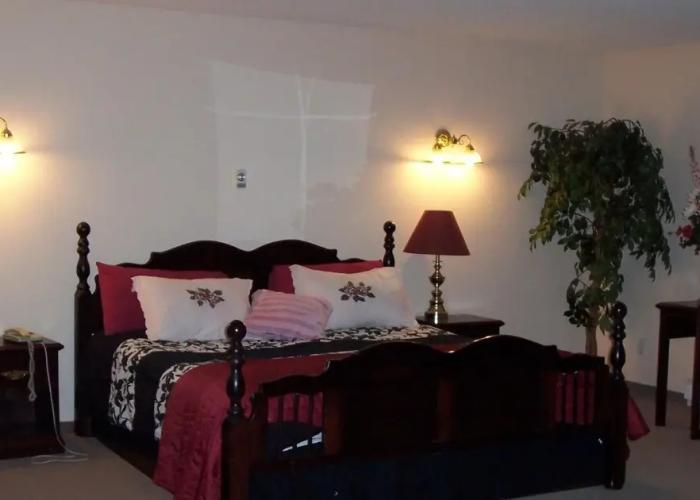 Model A Inn