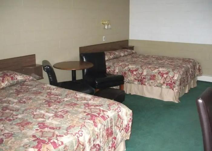 Travellers Motel