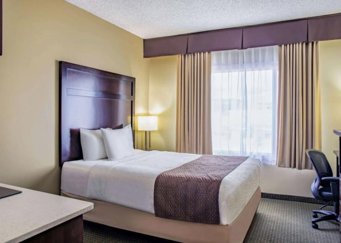 Days Inn & Conference Centre by Wyndham Cranbrook