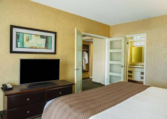 Days Inn & Conference Centre by Wyndham Cranbrook