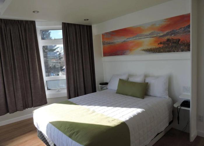 Almo Court Motel