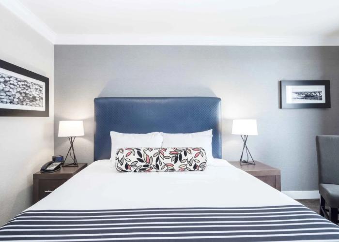 Sandman Signature Prince George Hotel