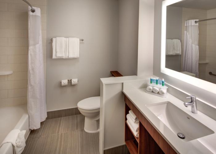Holiday Inn Express & Suites Terrace by IHG