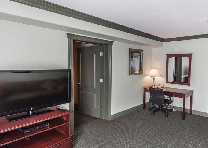 Comfort Inn & Suites