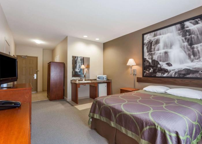 Super 8 by Wyndham Abbotsford BC