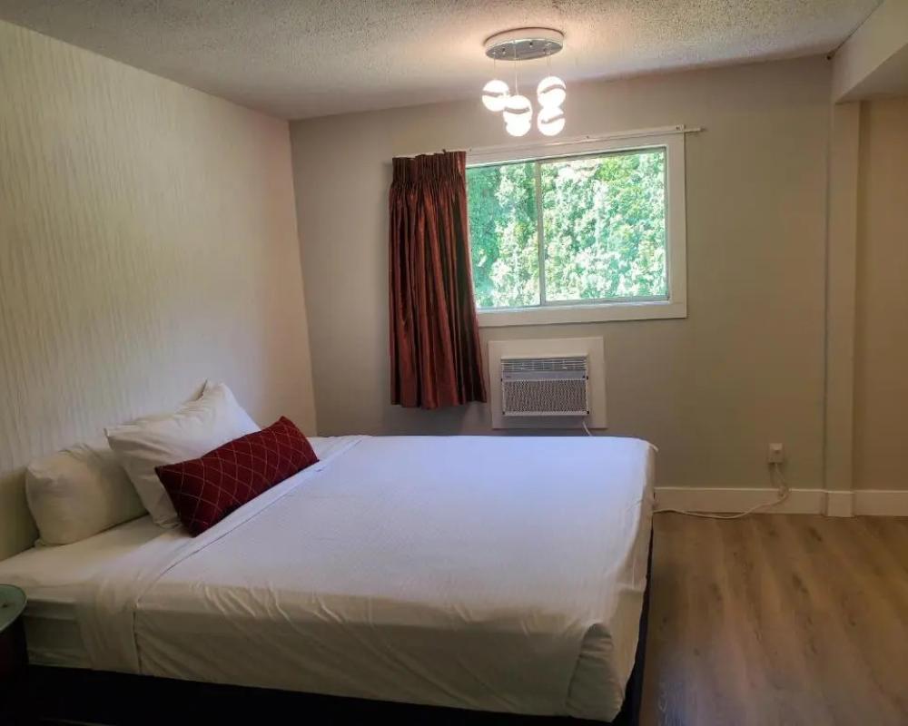 фото Alpine Inn