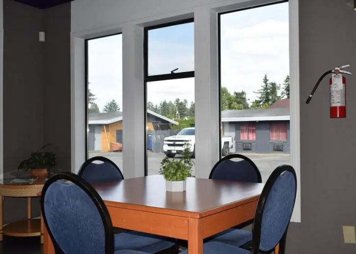 Alpine Inn