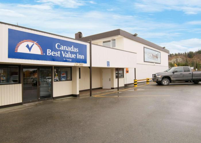 Canadas Best Value Inn River View Hotel