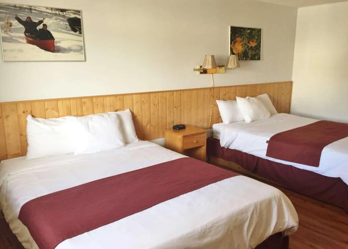Canadas Best Value Inn River View Hotel