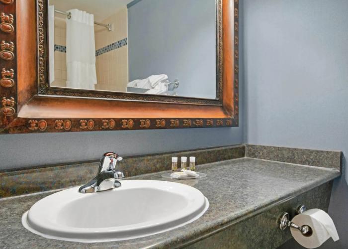 Quality Inn & Suites