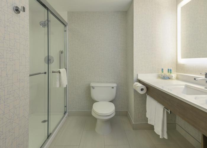 Holiday Inn Express & Suites North Bay by IHG