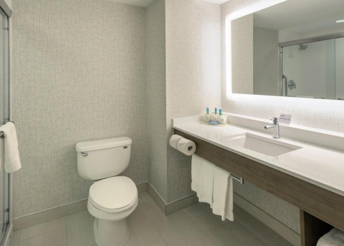 Holiday Inn Express & Suites North Bay by IHG