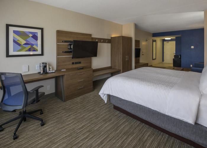 Holiday Inn Express & Suites North Bay by IHG