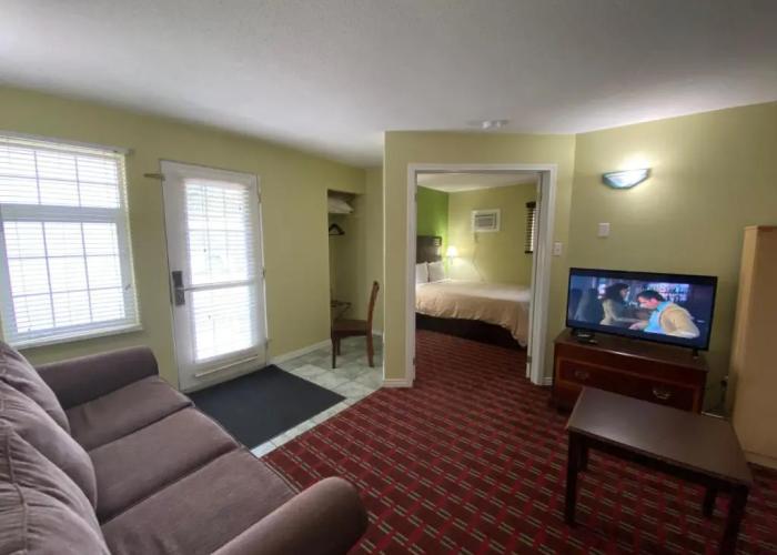 Lakeshore Suites