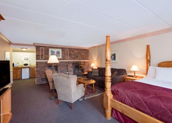 Ramada by Wyndham Pinewood Park Resort North Bay