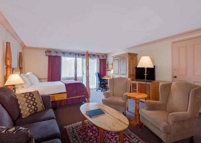 Ramada by Wyndham Pinewood Park Resort North Bay