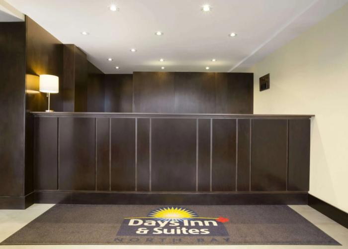 Days Inn & Suites by Wyndham North Bay Downtown