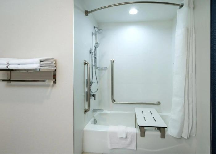 Fairfield Inn & Suites by Marriott North Bay