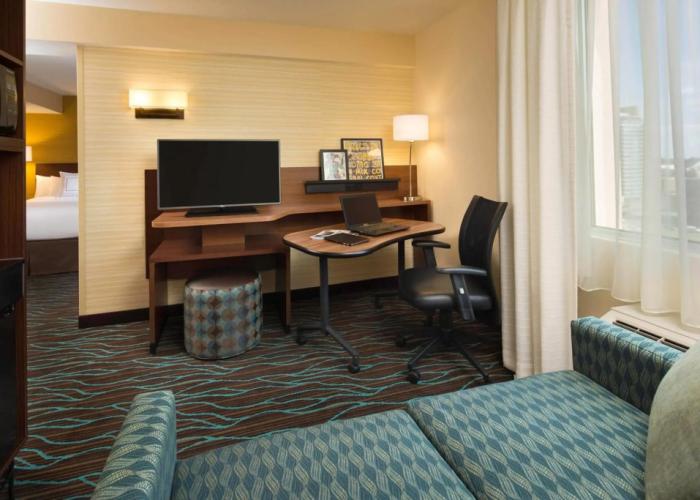 Fairfield Inn & Suites by Marriott Calgary Downtown