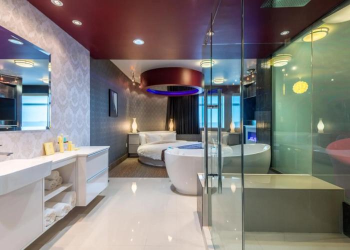 Hotel Clique Calgary Airport