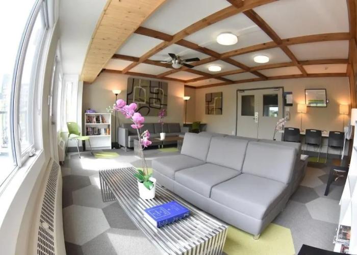 HI Calgary City Centre - Hostel