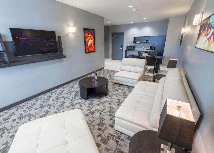 Applause Hotel by CLIQUE