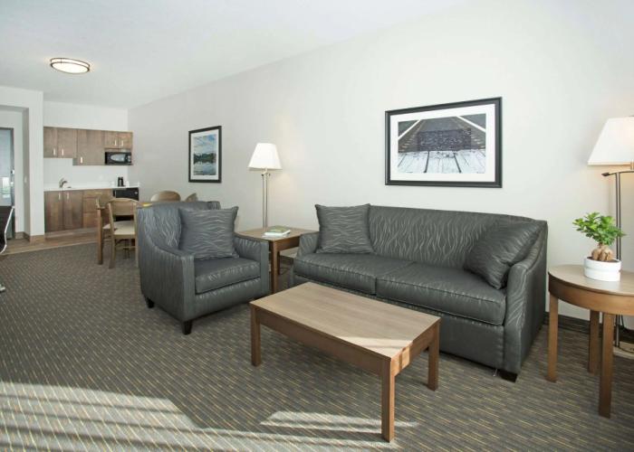 Wingate By Wyndham Calgary Airport