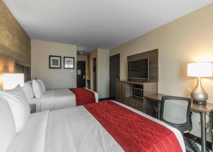 Comfort Inn & Suites Airport North